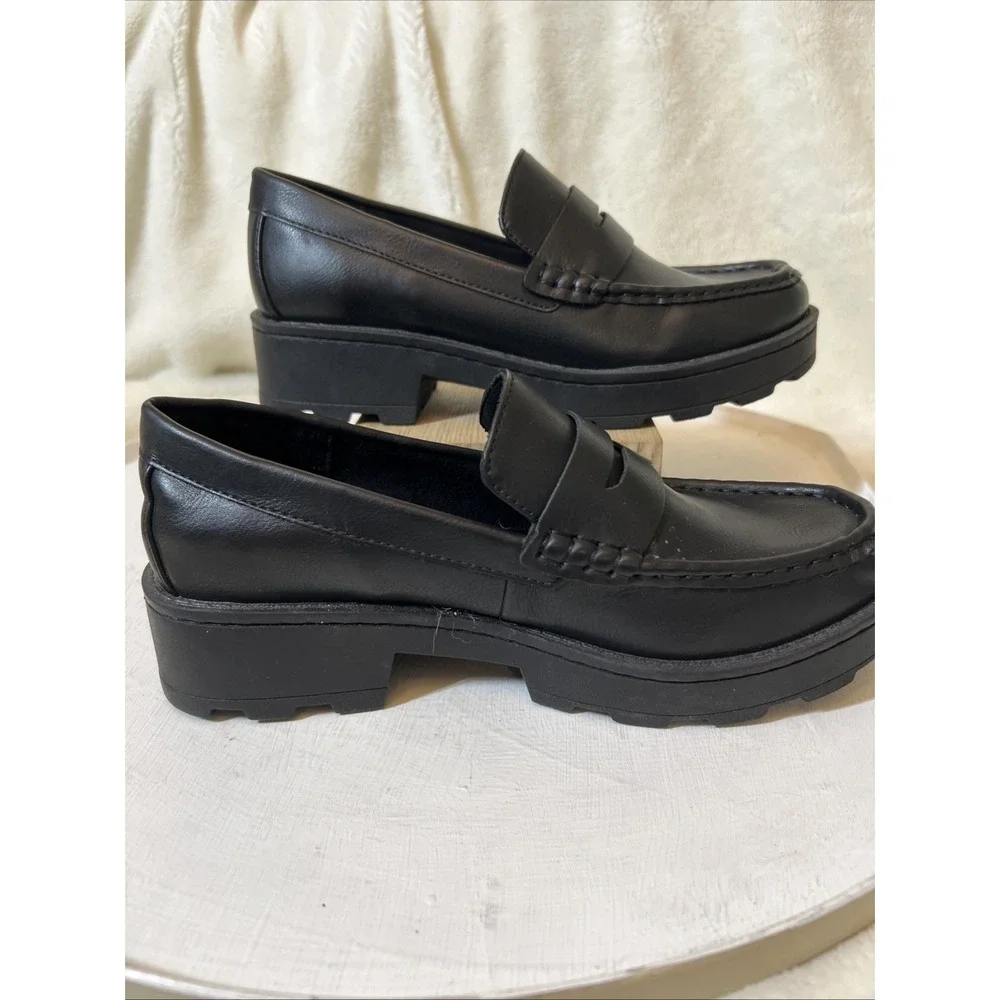 B.O.C. By BORN BOC Cade Lug Sole Penny Loafer Slip On Sz 6 M, Black